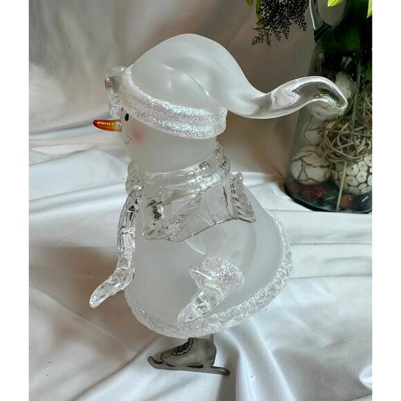 Vintage Christmas Around the World Skating Snowman Frosted Glass - Picture 8 of 16